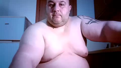 Snapshot of julianoparno chatting on July 9, 2026, 2:59 am Juliano online show from July 9, 2026, 2:59 am