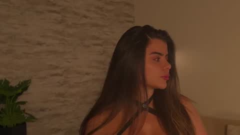 Snapshot of julie_belle_ chatting on July 14, 2026, 2:05 am luu online show from July 14, 2026, 2:05 am