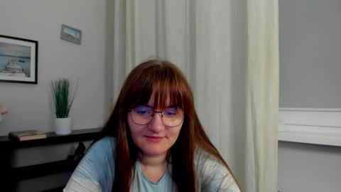 Julie online show from December 5, 2025, 6:04 pm