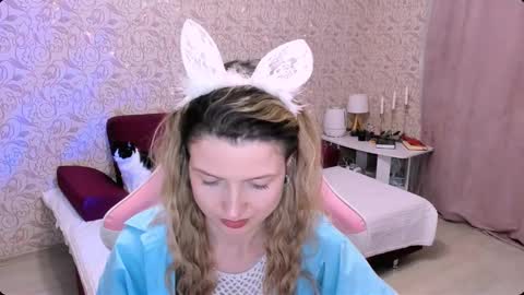 Julie online show from December 21, 2024, 3:53 pm