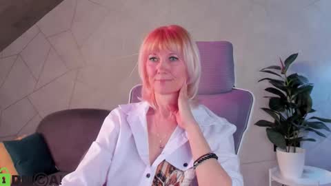Julie Lucasss online show from March 24, 2026, 9:03 am
