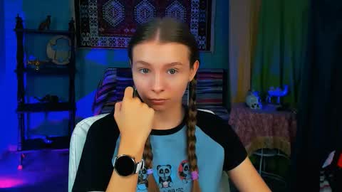 juliedaniel online show from September 15, 2025, 4:12 am