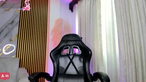 Julien online show from November 19, 2025, 12:05 pm