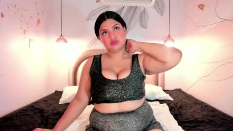 Snapshot of juliet_miller chatting on May 25, 2026, 3:12 am Juliet online show from May 25, 2026, 3:12 am