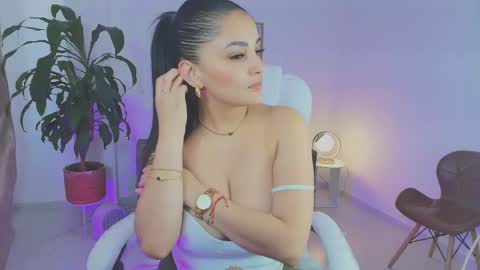 Snapshot of julieta92_ chatting on April 24, 2026, 9:39 pm Julieta92 online show from April 24, 2026, 9:39 pm