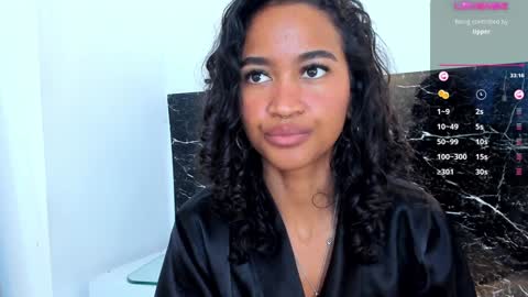 Juli online show from January 7, 2025, 8:31 pm