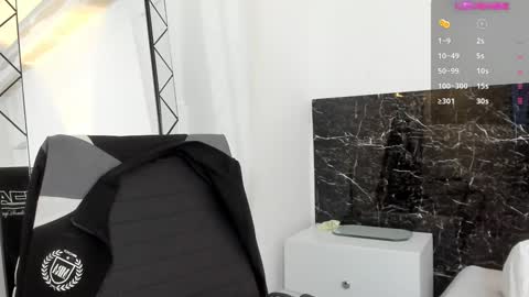 Juli online show from January 13, 2025, 5:02 pm