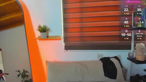 Juli online show from November 1, 2025, 3:03 pm