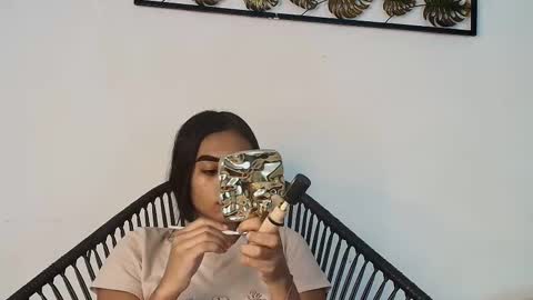 Juli online show from October 3, 2025, 7:22 pm