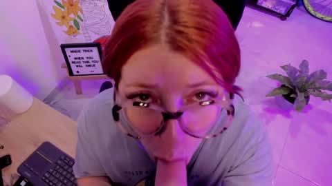 Snapshot of julieta_alves chatting on June 12, 2026, 12:20 am July online show from June 12, 2026, 12:20 am