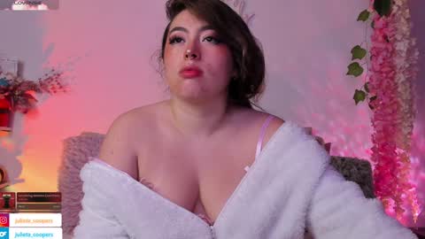 Juli  online show from January 27, 2025, 3:37 am