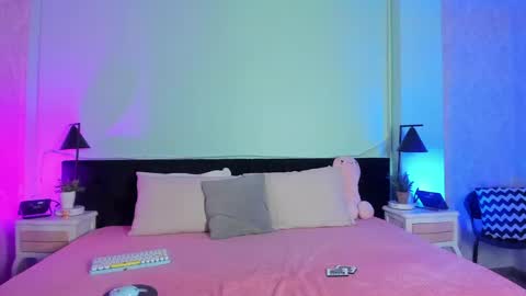 Julieta  online show from April 21, 2026, 8:12 pm