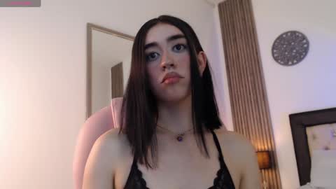 Julieta online show from December 9, 2024, 9:05 pm