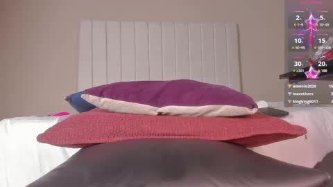 Julieta  IG juietaflower06 online show from February 17, 2025, 4:04 pm