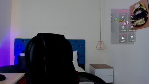 Julieta Mille online show from September 12, 2025, 12:05 pm