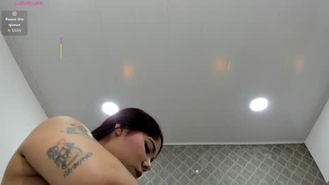 Julieta Robertson online show from April 5, 2026, 3:15 am