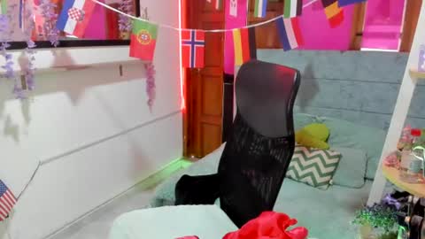 julieta_star69 online show from July 2, 2026, 7:09 pm