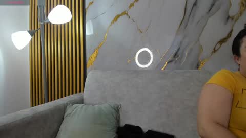 julietakane online show from September 21, 2025, 4:03 am