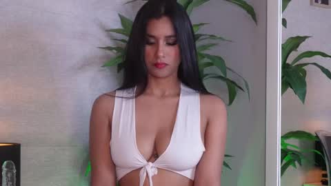 Snapshot of julietatafur chatting on March 7, 2025, 1:07 pm julietatafur online show from March 7, 2025, 1:07 pm