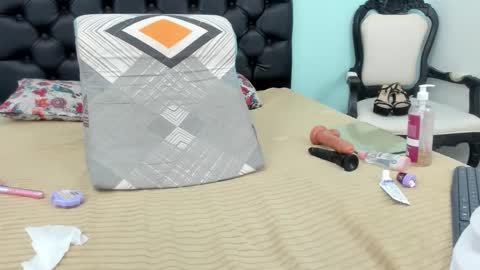 Snapshot of julieth_allen chatting on October 11, 2025, 11:58 pm julieth_allen online show from October 11, 2025, 11:58 pm