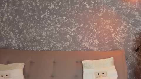 Julieth  online show from December 5, 2025, 8:05 pm