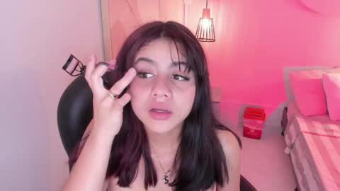 Julieth  online show from February 18, 2026, 7:43 pm