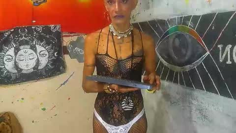 Julieth Wolf online show from November 14, 2025, 1:59 am