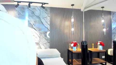 Julietha online show from November 25, 2025, 2:33 am