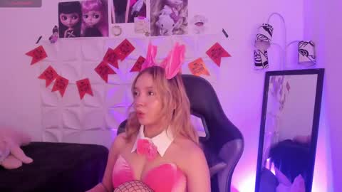 Julieth online show from November 1, 2025, 7:05 pm