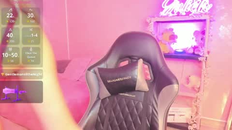 Julieth online show from April 10, 2026, 5:01 am