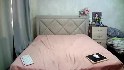 Snapshot of julietkalen chatting on February 24, 2025, 11:54 am Julietkitty online show from February 24, 2025, 11:54 am