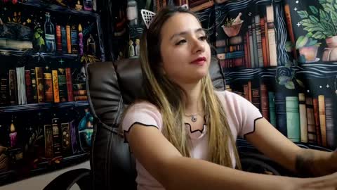 Julietta Jackson online show from January 2, 2025, 10:44 pm