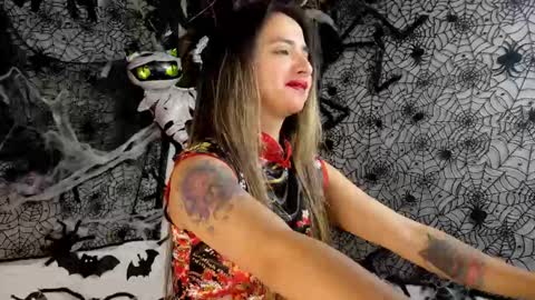 Julietta Jackson online show from October 18, 2025, 5:03 pm