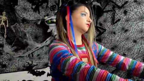 Julietta Jackson online show from October 31, 2025, 6:42 pm