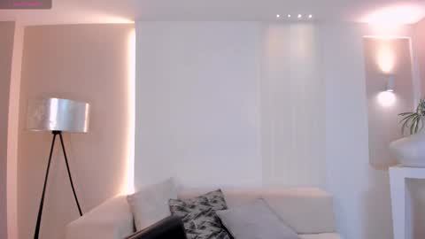 Snapshot of juliettabasset chatting on February 10, 2025, 12:08 pm JULIETTA online show from February 10, 2025, 12:08 pm