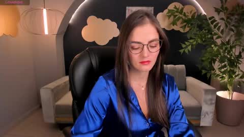 Snapshot of juliettabasset chatting on February 11, 2025, 12:27 pm JULIETTA online show from February 11, 2025, 12:27 pm