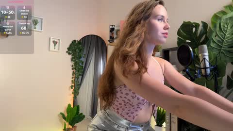 Julie online show from January 6, 2025, 3:51 pm