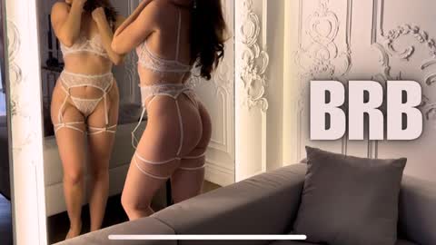 Julie online show from March 1, 2025, 4:00 pm