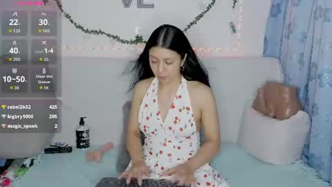 Snapshot of juliette_r chatting on July 23, 2026, 1:58 am Juliette online show from July 23, 2026, 1:58 am