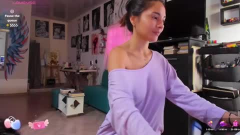 juliette online show from February 28, 2025, 3:48 pm