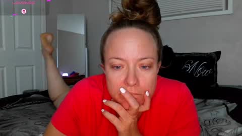 Juli Monroe online show from September 23, 2025, 2:14 am