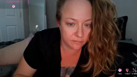 Juli Monroe online show from November 16, 2025, 10:59 pm