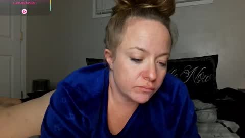 Juli Monroe online show from December 15, 2025, 3:11 am