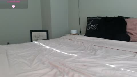 Juli Monroe online show from April 20, 2026, 2:31 pm