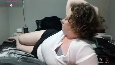 Snapshot of julimonroe chatting on May 6, 2026, 2:08 am Juli Monroe online show from May 6, 2026, 2:08 am