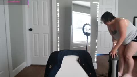 Snapshot of julimonroe chatting on May 23, 2026, 12:31 pm Juli Monroe online show from May 23, 2026, 12:31 pm