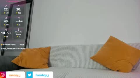 Ask me online show from February 9, 2025, 6:05 pm