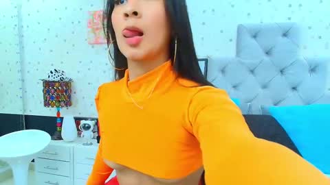 Julieta Reyes   online show from February 10, 2025, 11:46 am