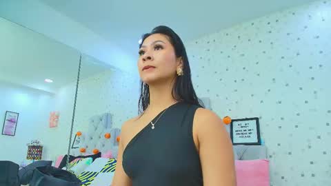 Julieta Reyes   online show from October 11, 2025, 11:42 am