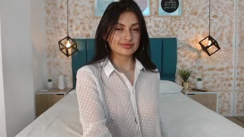 Julietha  online show from February 7, 2025, 11:24 pm